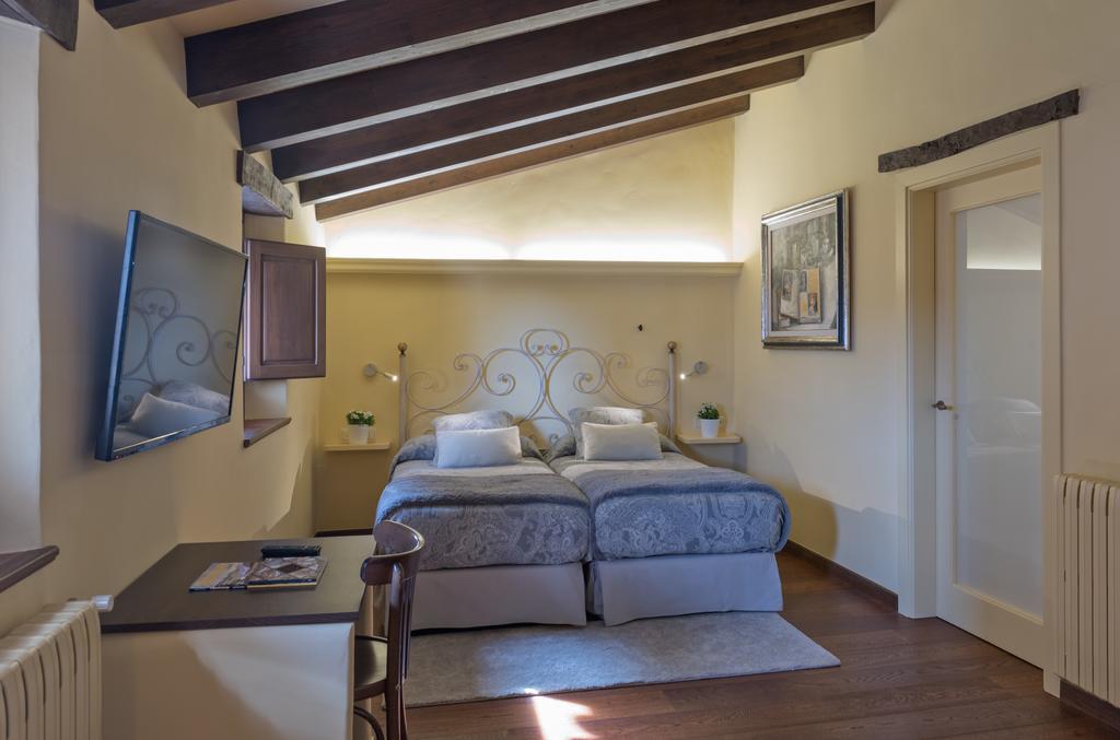 Hotel Cal Sastre ซานตา เปา ภายนอก รูปภาพ